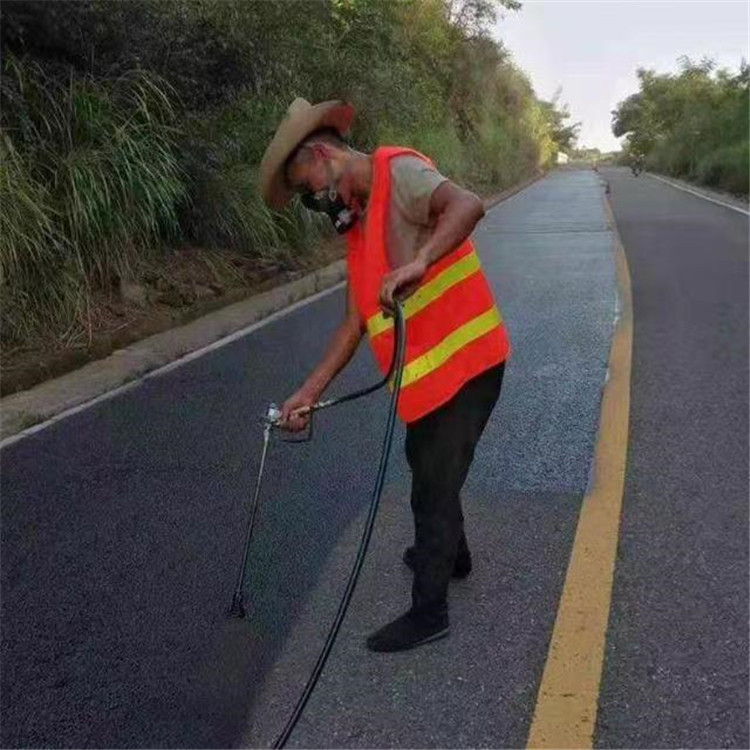 许昌 彩色防滑路面的底涂是保障路面附着力